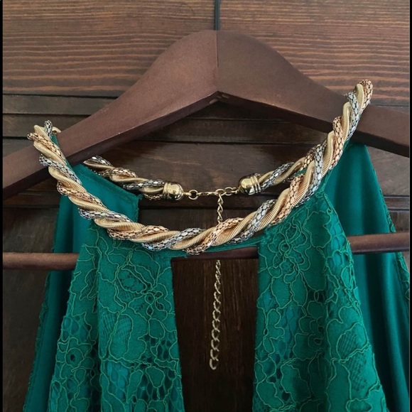 Green lace prom dress - Picture 4 of 9